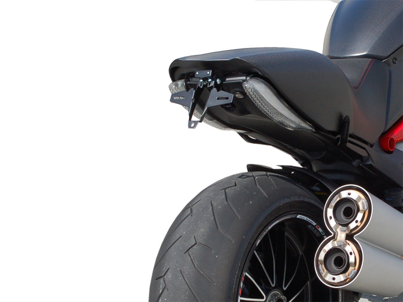 Porta targa IQ1 per Ducati Diavel 1200 (2011-2018)