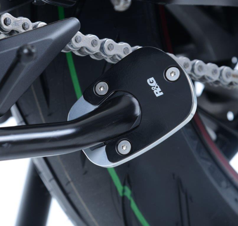 Supporto laterale Puck per Suzuki GSX-S 750 (2017-2021) Supporto laterale Puck per Suzuki GSX-S 750 (2017-2021)