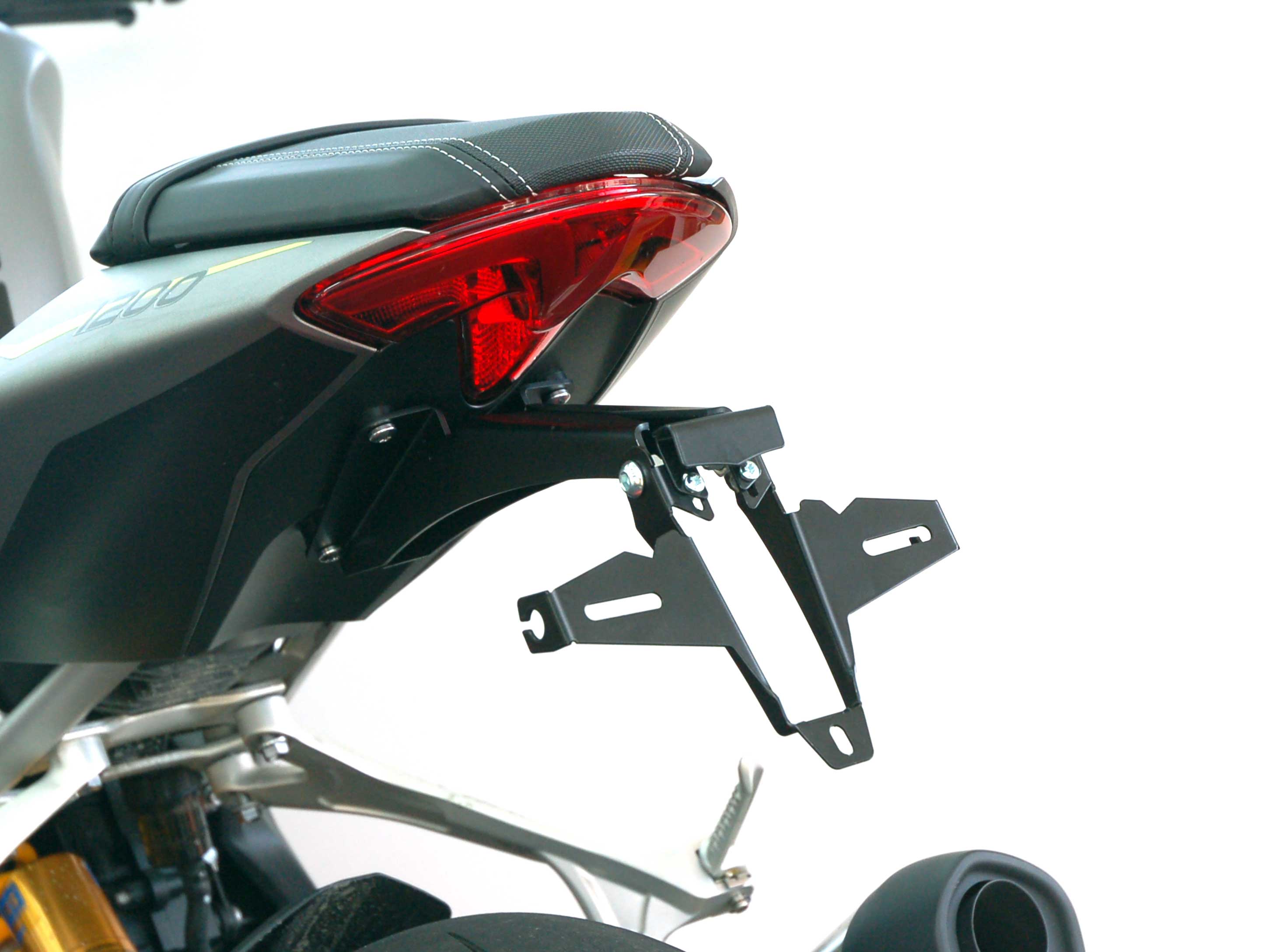 Portatarga IQ1 per Triumph Speed Triple 1200 RS | RR (2021-2026) (ZB) (D) Portatarga IQ1 per Triumph Speed Triple 1200 RS | RR (2021-2026) (ZB) (D)