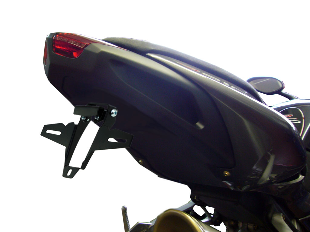 Porta targa IQ1 per MV Agusta Brutale (2005-2012) Kennzeichenhalter IQ1 für MV Agusta Brutale (2005-2012) für Originalblinker