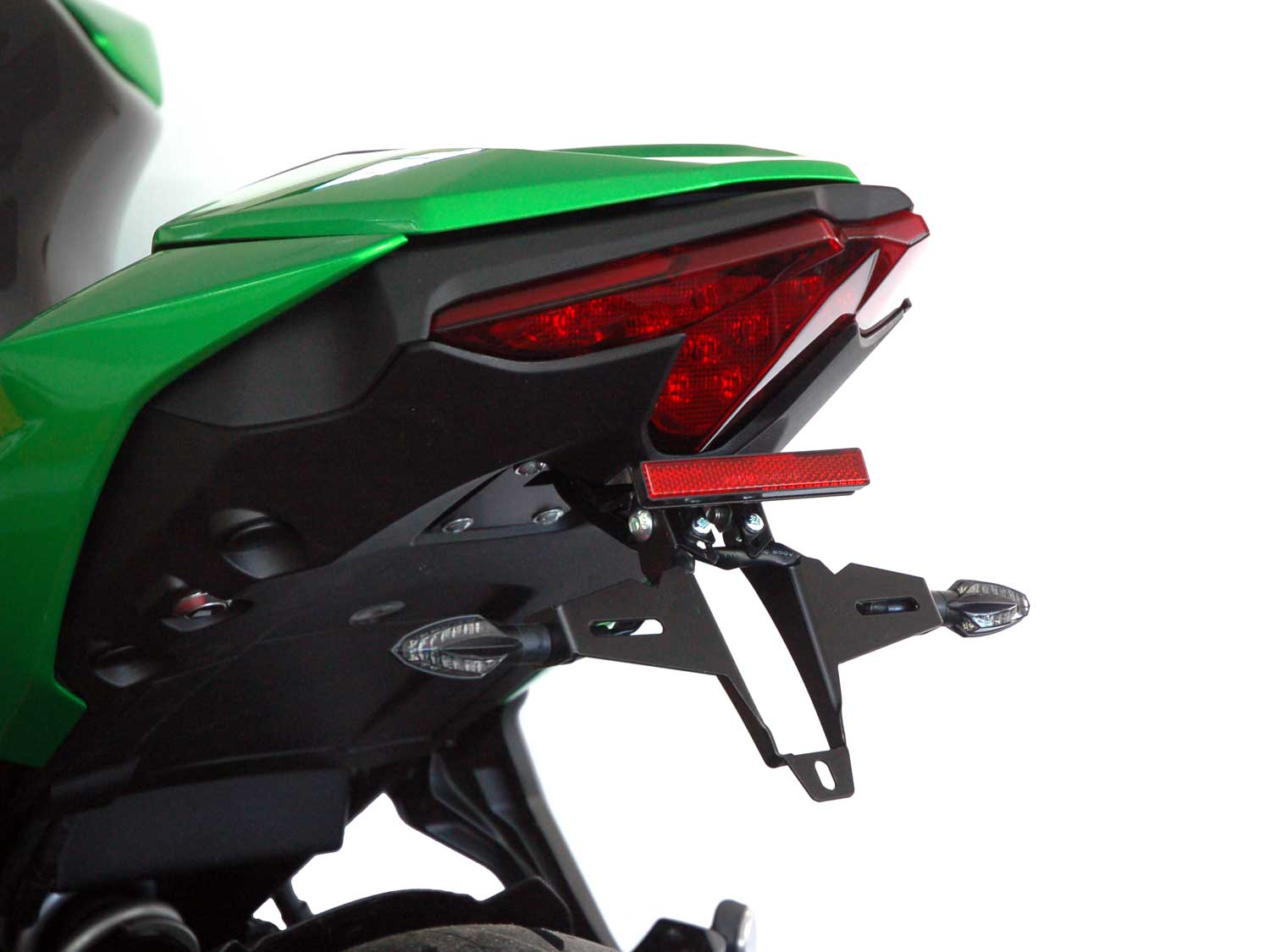 Portatarga IQ4 per Kawasaki Z650 S (2026-2027) per indicatori di direzione originali Portatarga IQ4 per Kawasaki Z650 S (2026-2027) per indicatori di direzione originali
