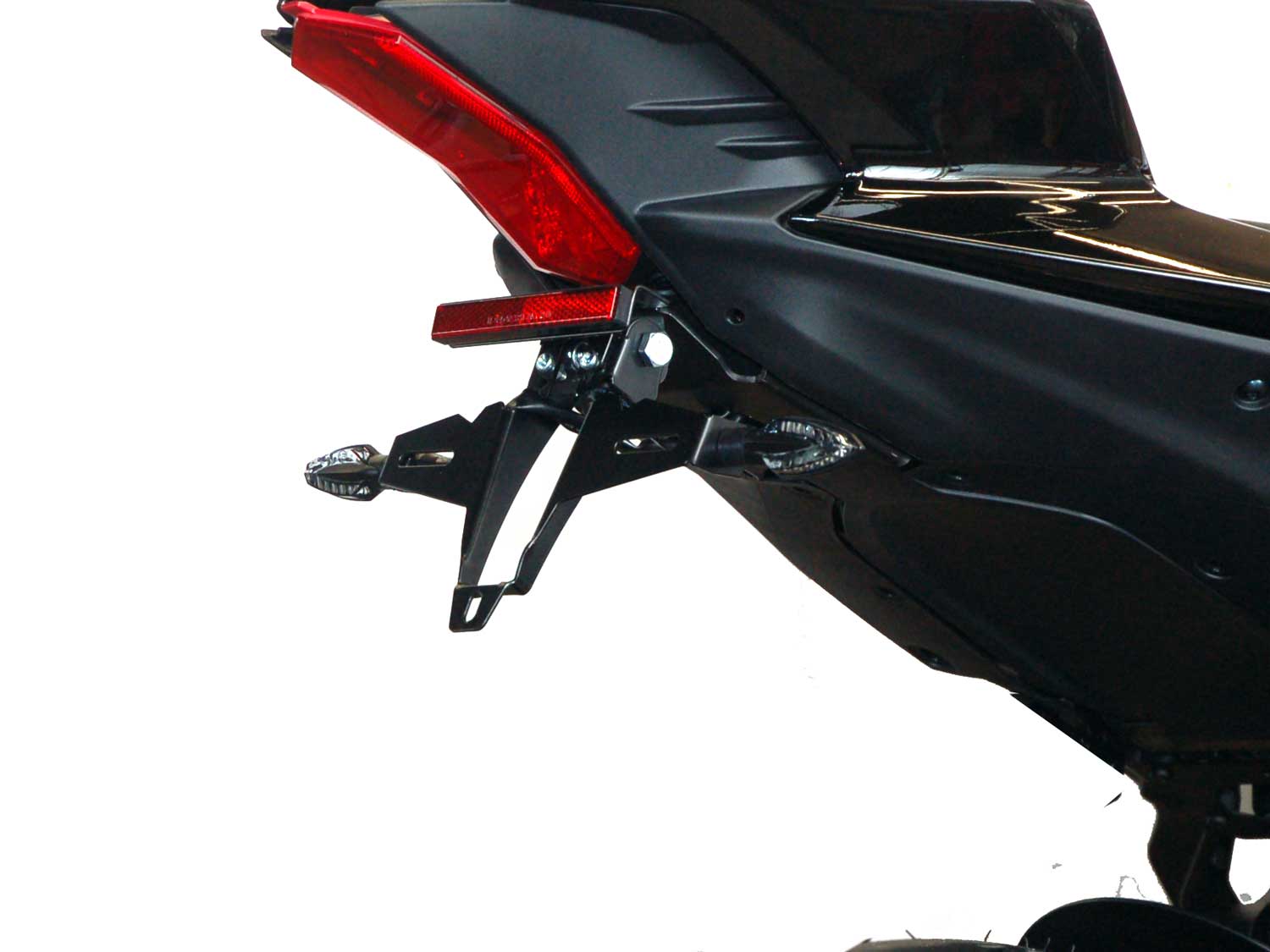 Portatarga IQ4 per Yamaha R9 (2025-2026) per indicatori di direzione originali Portatarga IQ4 per Yamaha R9 (2025-2026) per indicatori di direzione originali