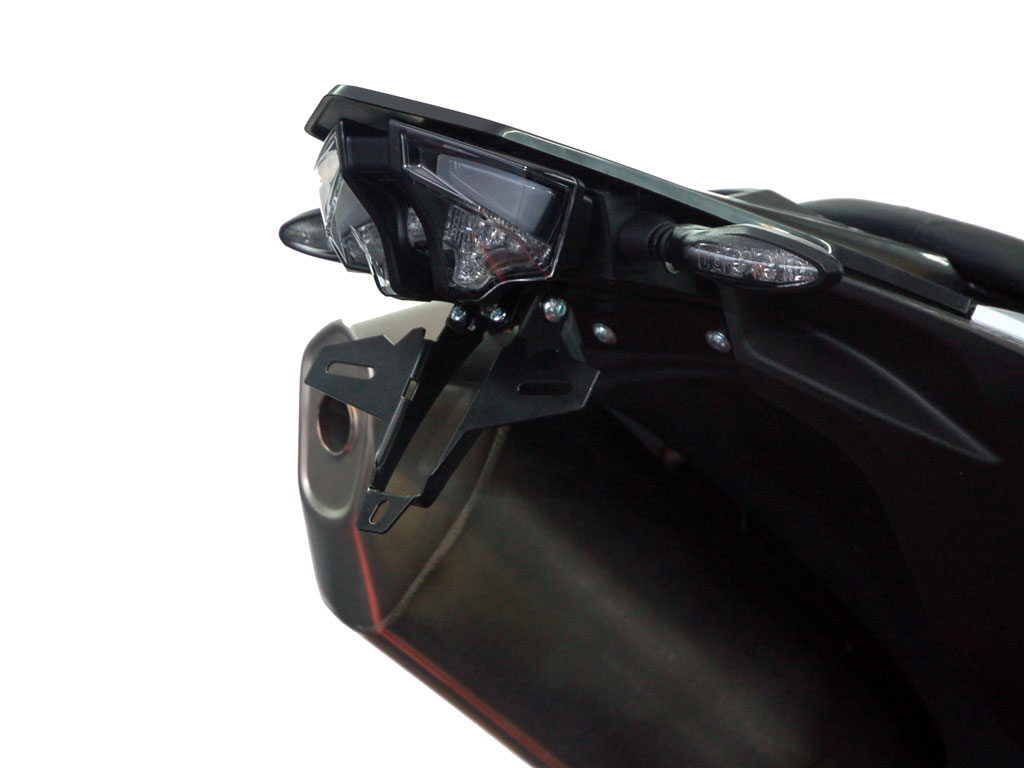 Porta targa IQ7 per KTM 690 Enduro R (2019-2026) Porta targa IQ7 per KTM 690 Enduro R (2019-2026)
