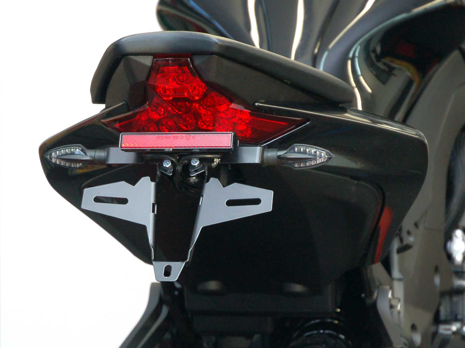 Portatarga IQ5 per Kawasaki Z1100 | Z1100 SE (2026-2027) per indicatori di direzione originali Portatarga IQ5 per Kawasaki Z650 S (2026-2027) per indicatori di direzione originali