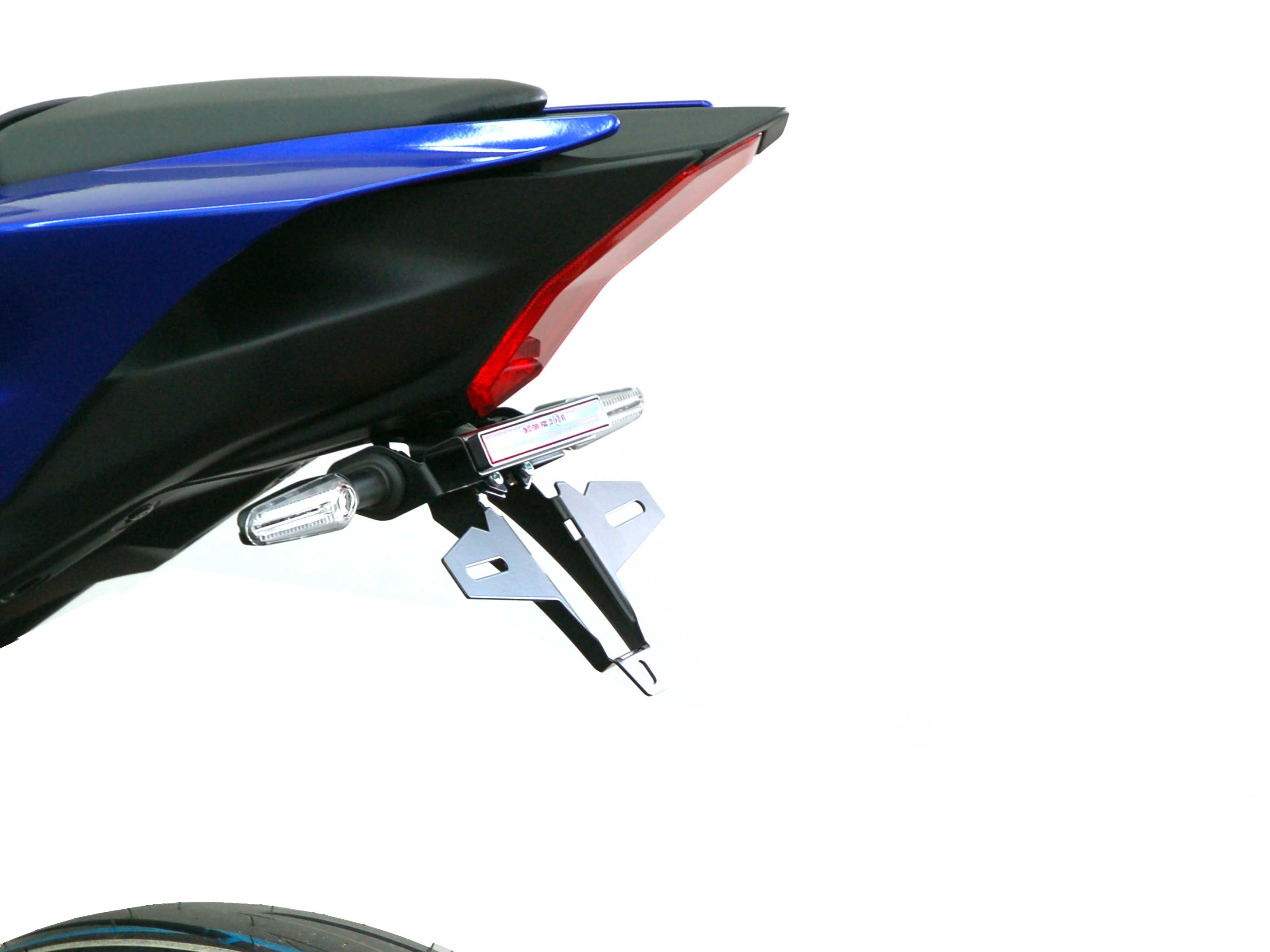 Portatarga IQ5 per Yamaha R7 (2026-2027) per indicatori di direzione originali
