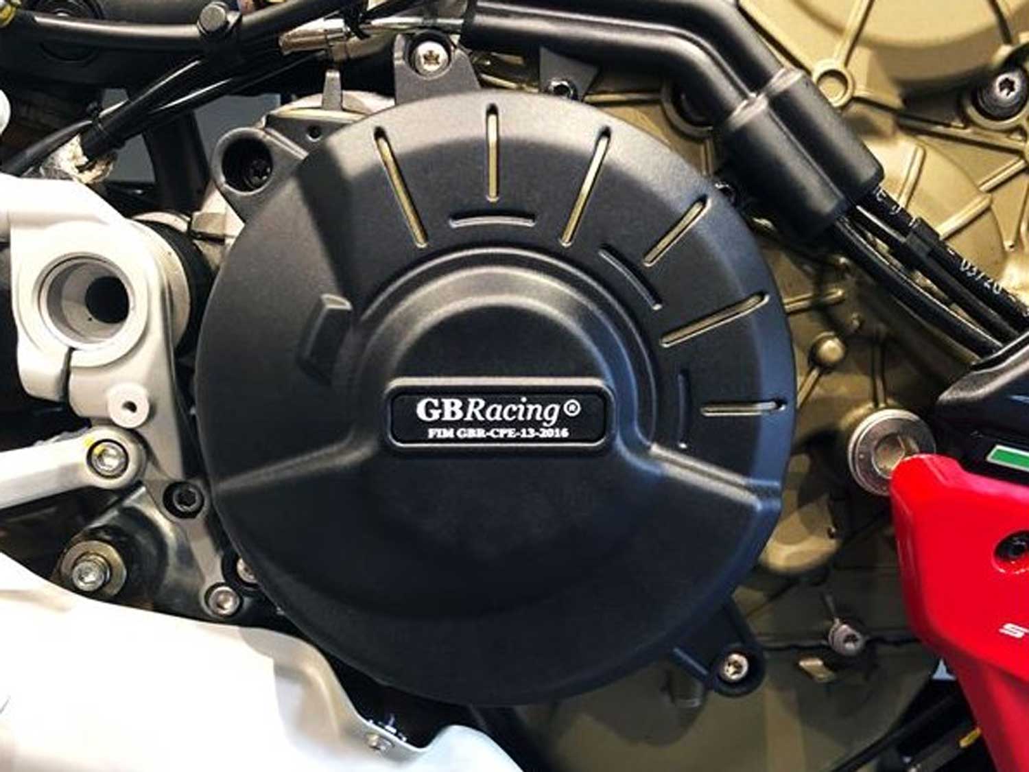 GB Racing Set di protezioni motore per Ducati Streetfighter V4 (2020-2022) Kit protezione motore GB Racing per Ducati V4R (2019-2021)
