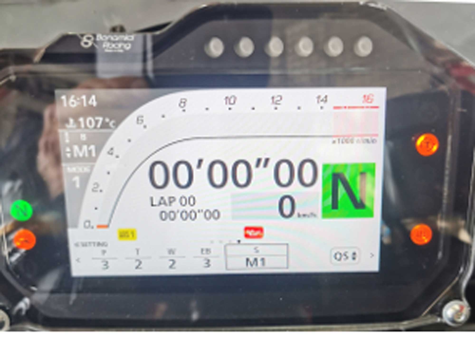 Ricevitore GPS per laptimer nel cruscotto OEM per Honda CBR1000RR Ricevitore GPS per laptimer nel cruscotto OEM per Honda CBR1000RR