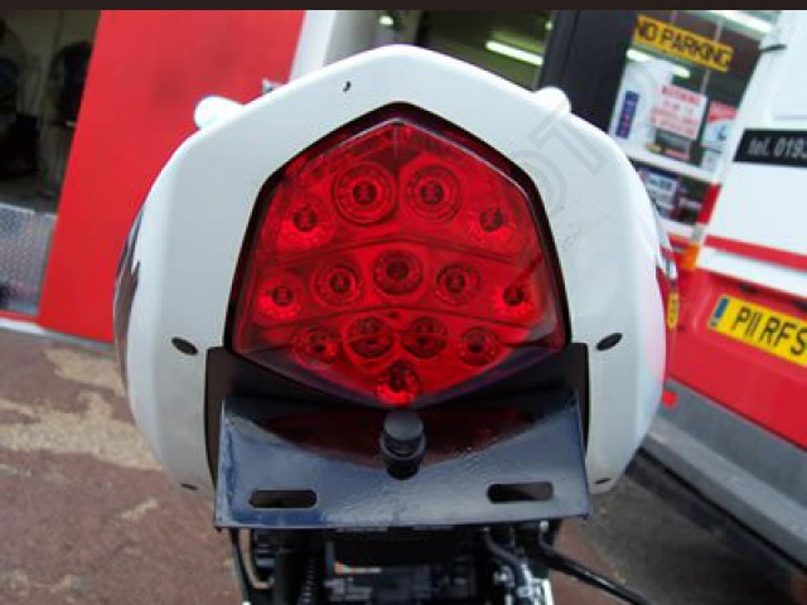 Porta targa R&G per Suzuki GSX-R 1000 (2003-2004) Porta targa R&G per Suzuki GSX-R 1000 (2003-2004)