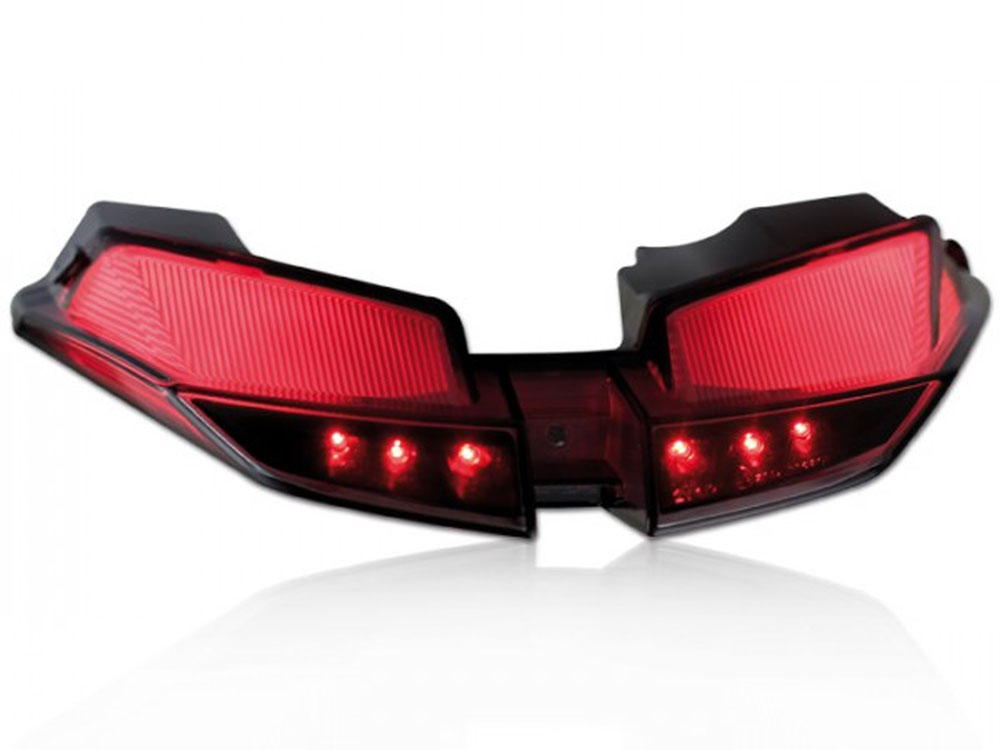 Fanale posteriore per Ducati Hypermotard Hyperstrada 821 939 colorato Fanale posteriore per Ducati Hypermotard Hyperstrada 821 939 colorato