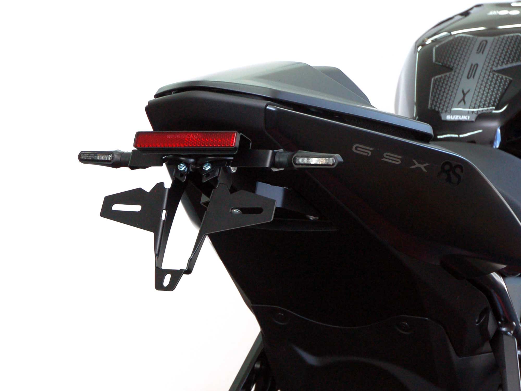 Portatarga IQ5RB per Suzuki GSX-8S (2023-2026) Indicatore di direzione posteriore Portatarga IQ5RB per Suzuki GSX-8R (2024-2026) Indicatore luminoso posteriore