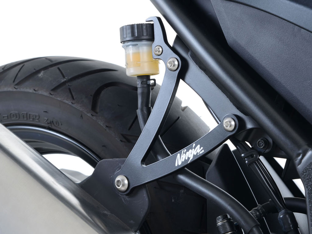 Set di staffe di scarico per Kawasaki Ninja 300 (2013-2016) Set di staffe di scarico per Kawasaki Ninja 300 (2013-2016)