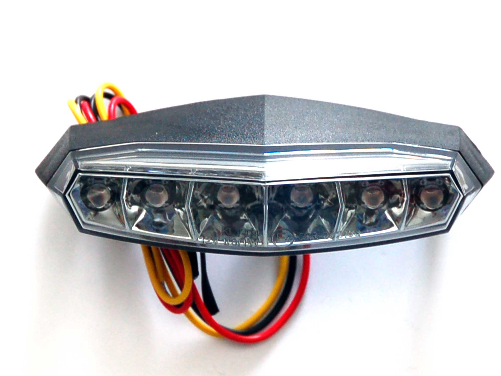 Fanale posteriore e luce freno con illuminazione targa Fanale posteriore e luce freno con illuminazione targa