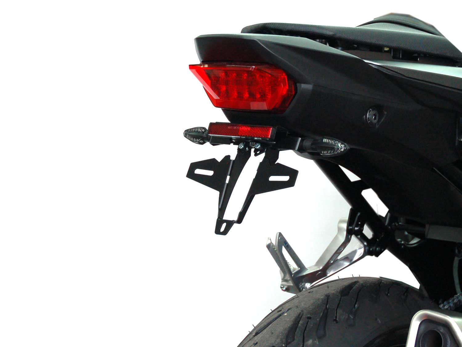 Portatarga IQ5 per Honda CB750 Hornet (2023-2026) per ZB Portatarga IQ5 per Honda CB750 Hornet (2023-2026) per ZB