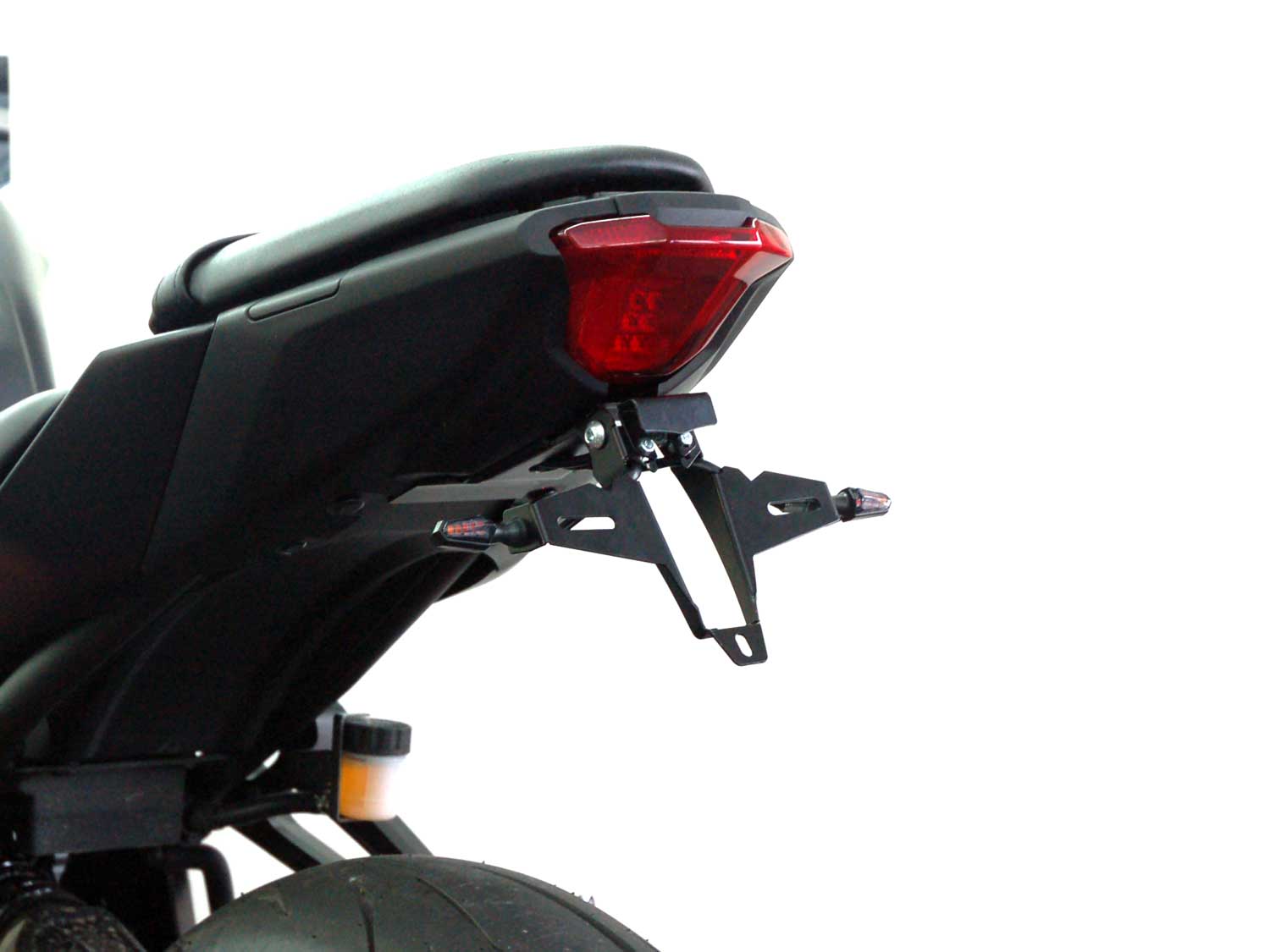 Portatarga IQ1 per Yamaha MT-07 (2025-2026) per indicatori di direzione accessori Portatarga IQ1 per Yamaha MT-07 (2025-2026) per indicatori di direzione accessori