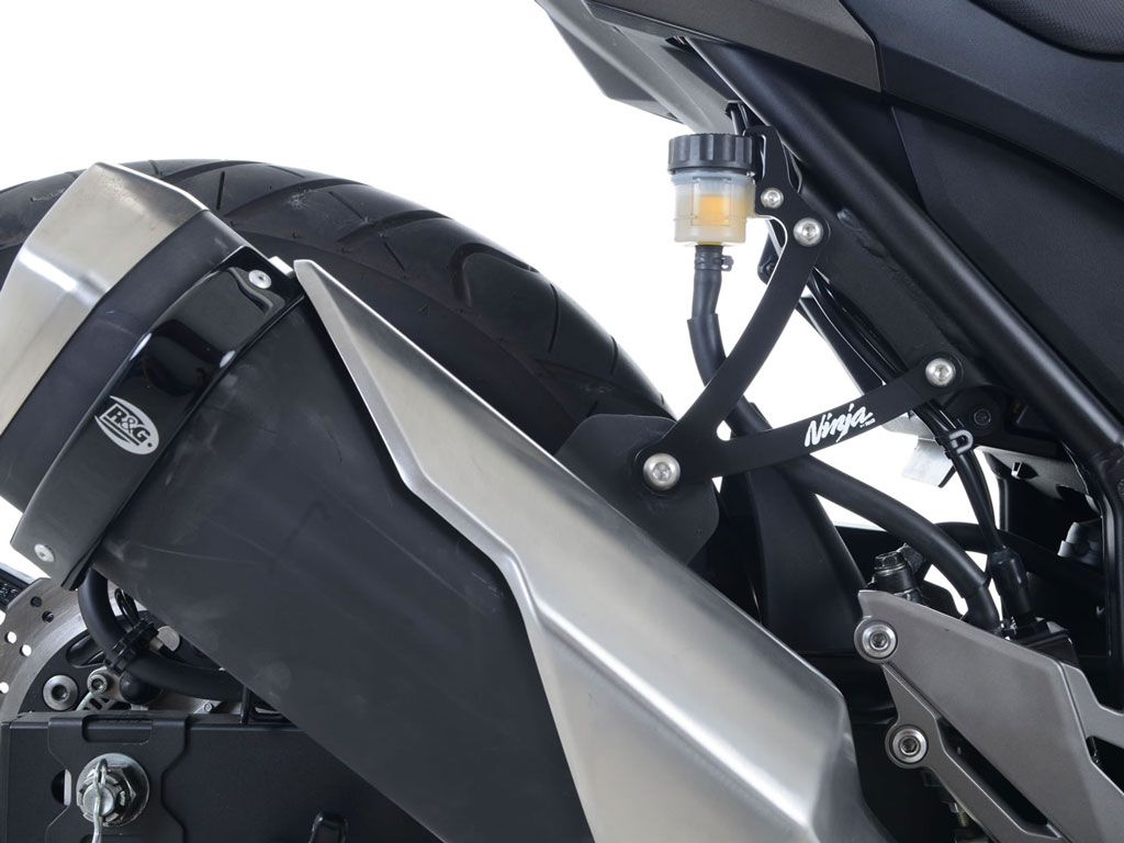Staffa supporto AVDB per scarico KAWASAKI Z900RS / CAFE RACER Staffa supporto AVDB per scarico KAWASAKI Z900RS / CAFE RACER