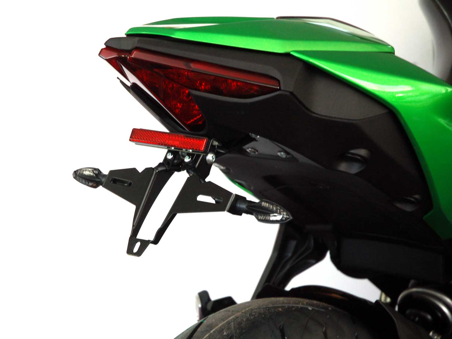 Portatarga IQ4 per Kawasaki Z650 S (2026-2027) per indicatori di direzione originali Portatarga IQ4 per Kawasaki Z650 S (2026-2027) per indicatori di direzione originali
