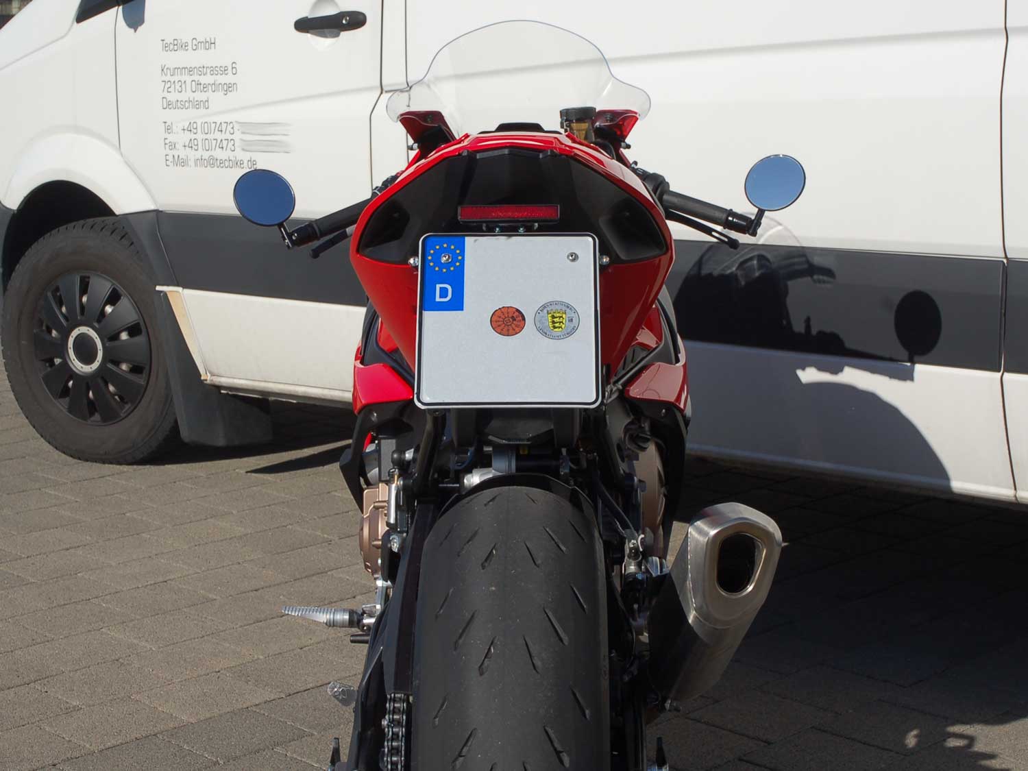 Portatarga IQ4 con indicatore per BMW S1000RR (2019-2026) Portatarga IQ4 con indicatore per BMW S1000R | M1000R (2021-2026)