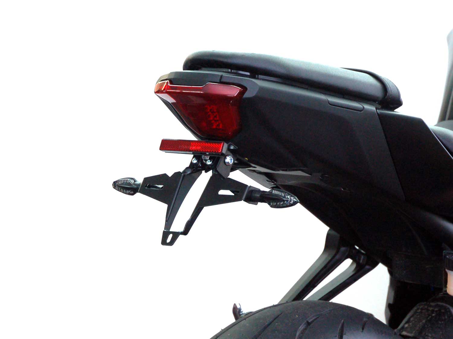 Portatarga IQ4 per Yamaha MT-07 (2025-2026) per indicatori di direzione originali Portatarga IQ4 per Yamaha MT-07 (2025-2026) per indicatori di direzione originali