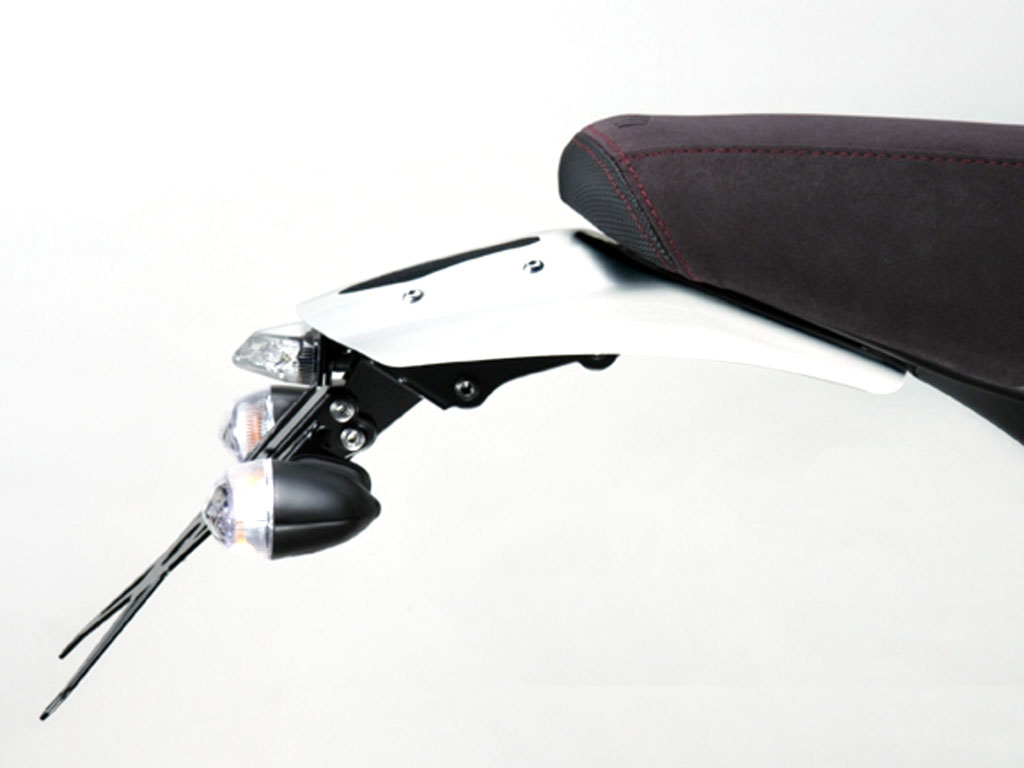 Porta targa con luce posteriore per Yamaha XSR900 (2015-202020)