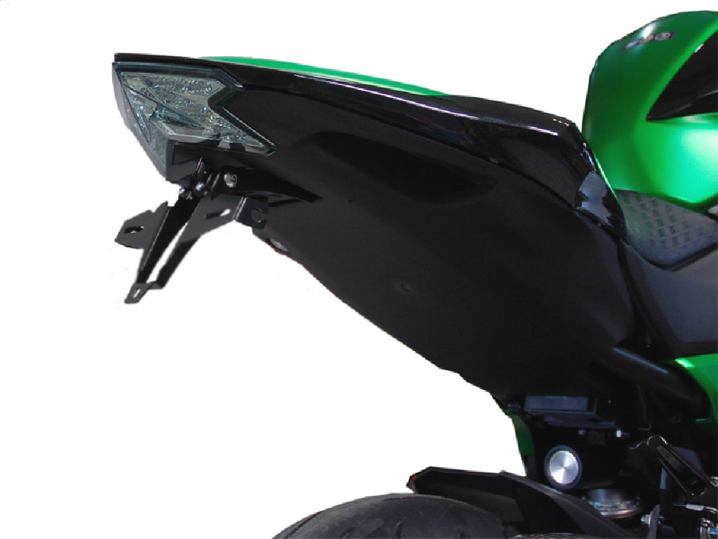 Porta targa IQ1 per Kawasaki Z 800 (2013-2016) Kennzeichenhalter IQ1 für Kawasaki Z 800 (2013-2016) für Originalblinker
