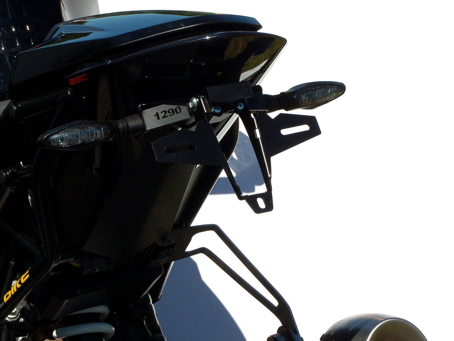 Porta targa IQ7 per KTM Super Duke R 1290 (2014-2019) Porta targa IQ7 per KTM Super Duke R 1290 (2014-2019)