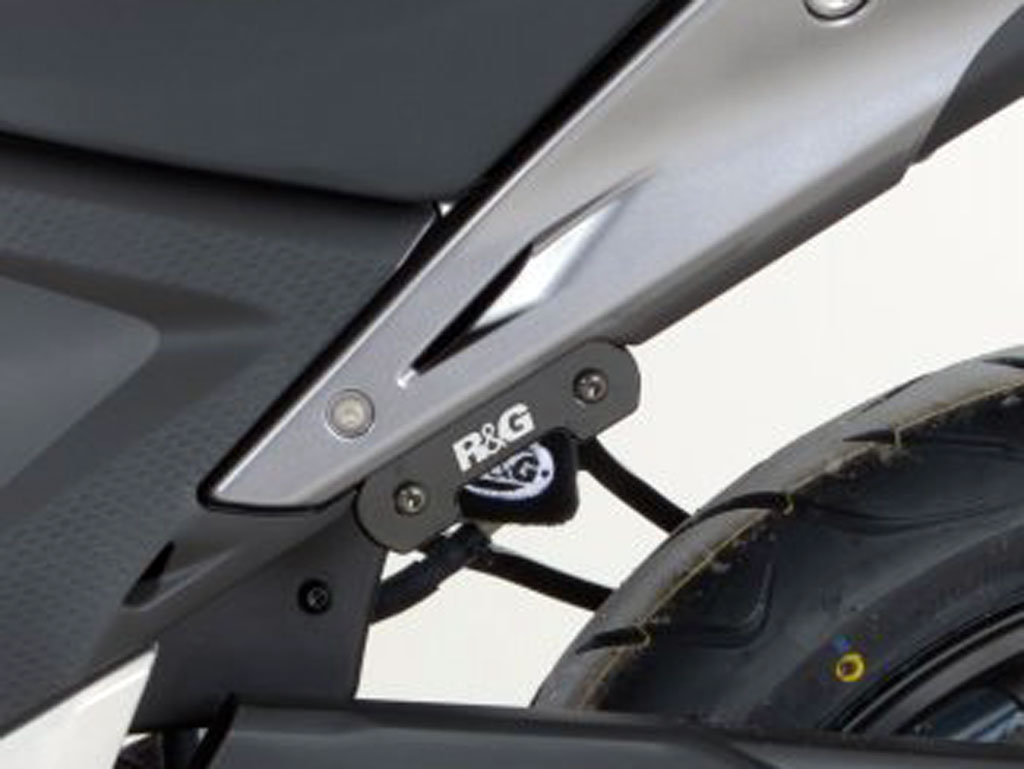 Copertura poggiapiedi per Honda CBR500R CB500F (2013-2015) Copertura poggiapiedi per Honda CB 500 X (2013-2023)