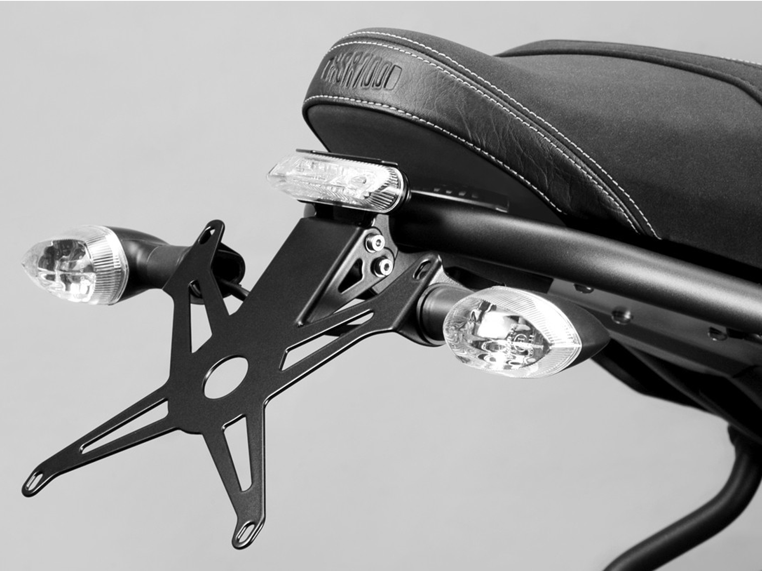 Porta targa per Yamaha XSR900 (2015-202020) Porta targa per Yamaha XSR900 (2015-202020)