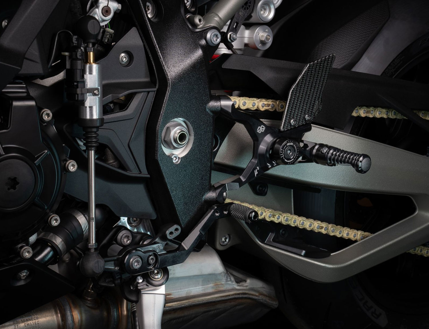 Sistema di poggiapiedi MUE2-BM06 per BMW M1000RR | S1000RR Sistema di poggiapiedi MUE2-BM06 per BMW M1000RR | S1000RR
