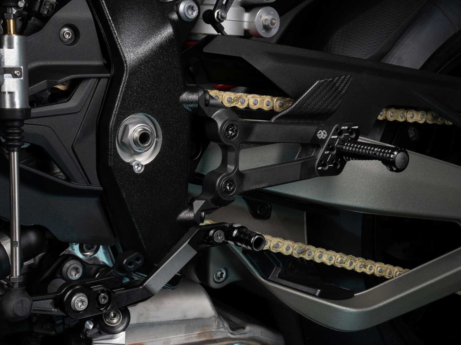 Fußrastenanlage FXR2-BM01-BD für BMW M1000RR | S1000RR