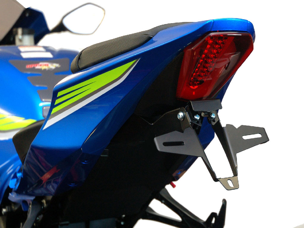 Porta targa IQ1 per Suzuki GSX-R 1000 (2017-202020) Kennzeichenhalter IQ1 für Suzuki GSX-R 1000 (2017-2022) für Originalblinker