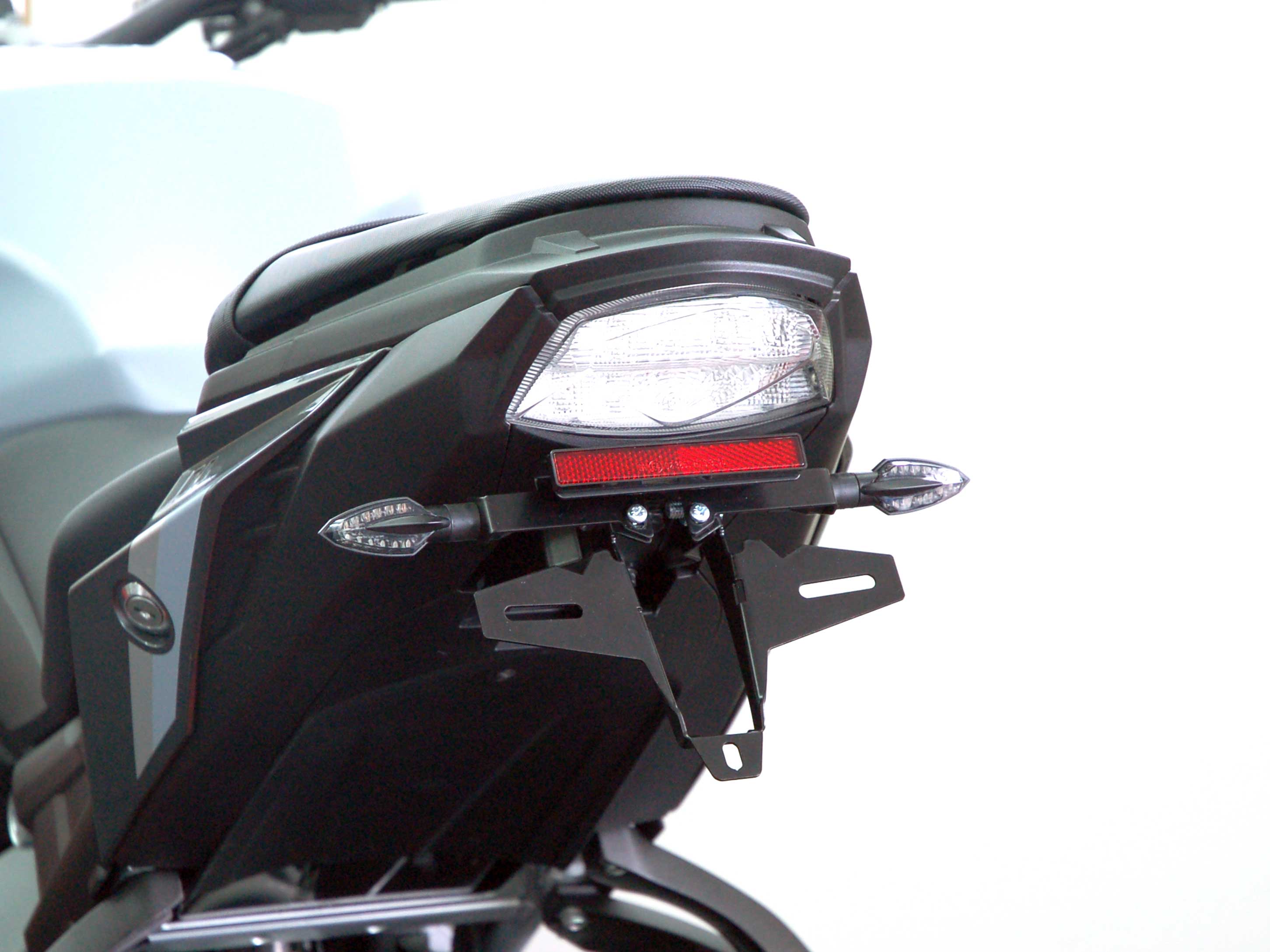 Portatarga IQ5 per Suzuki GSX-S 1000 | 950 (2021-2025) (ZB) Portatarga IQ5 per Suzuki GSX-S 1000 | 950 (2021-2025) (ZB)