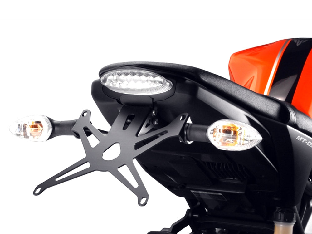 Porta targa per Yamaha MT-09 con fanale posteriore a LED (2013-2016)