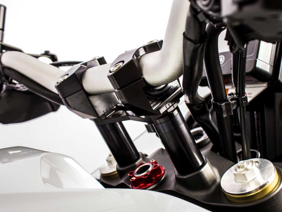 staffe manubrio regolabili 2DGT per Yamaha | Ducati