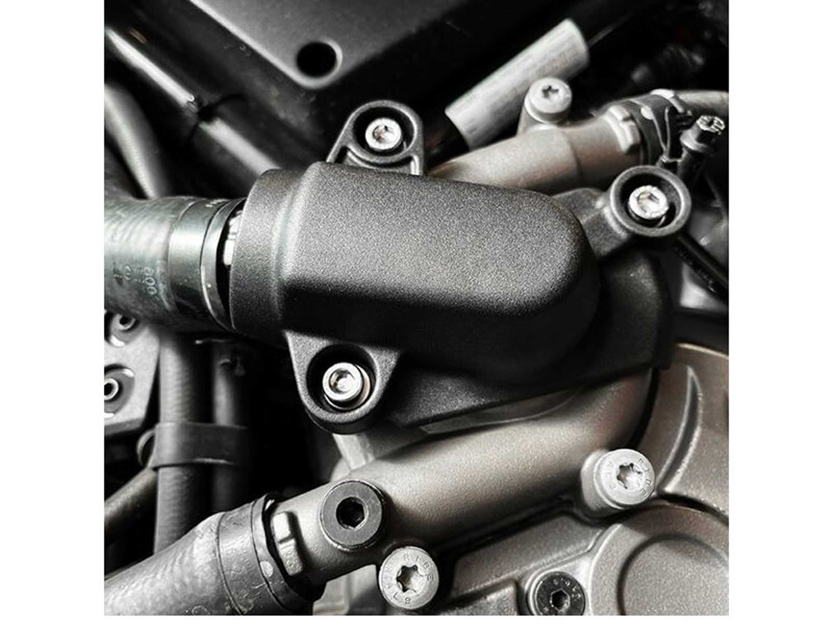 GB Racing Set di protezioni motore per Ducati Supersport 939 | 937 (2016-2020) GB Racing Set di protezioni motore per Ducati Supersport 939 | 937 (2016-2020)