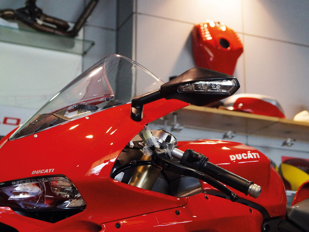 Specchio indicatore 7557-7558 per Ducati Panigale 899 e 1199 Specchio indicatore 7557-7558 per Ducati Panigale 899 e 1199