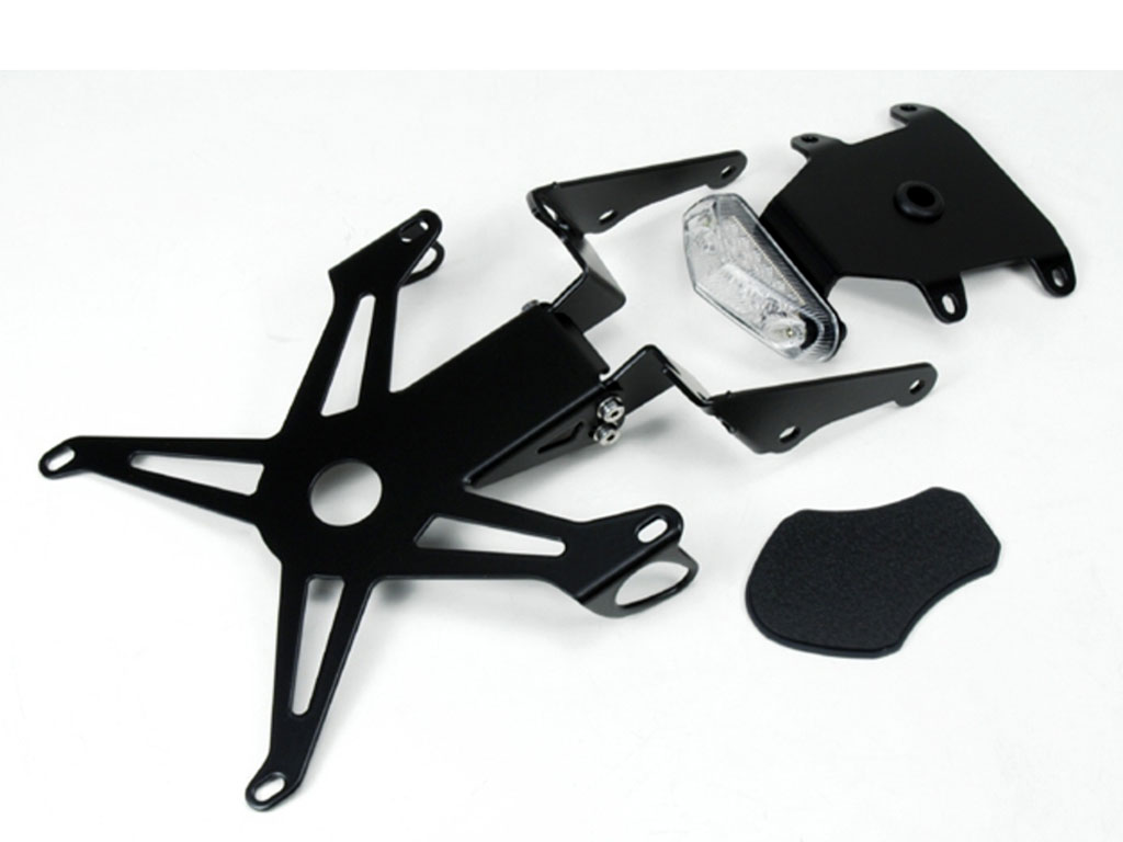 Porta targa con luce posteriore per Yamaha XSR900 (2015-202020) Porta targa con luce posteriore per Yamaha XSR900 (2015-202020)