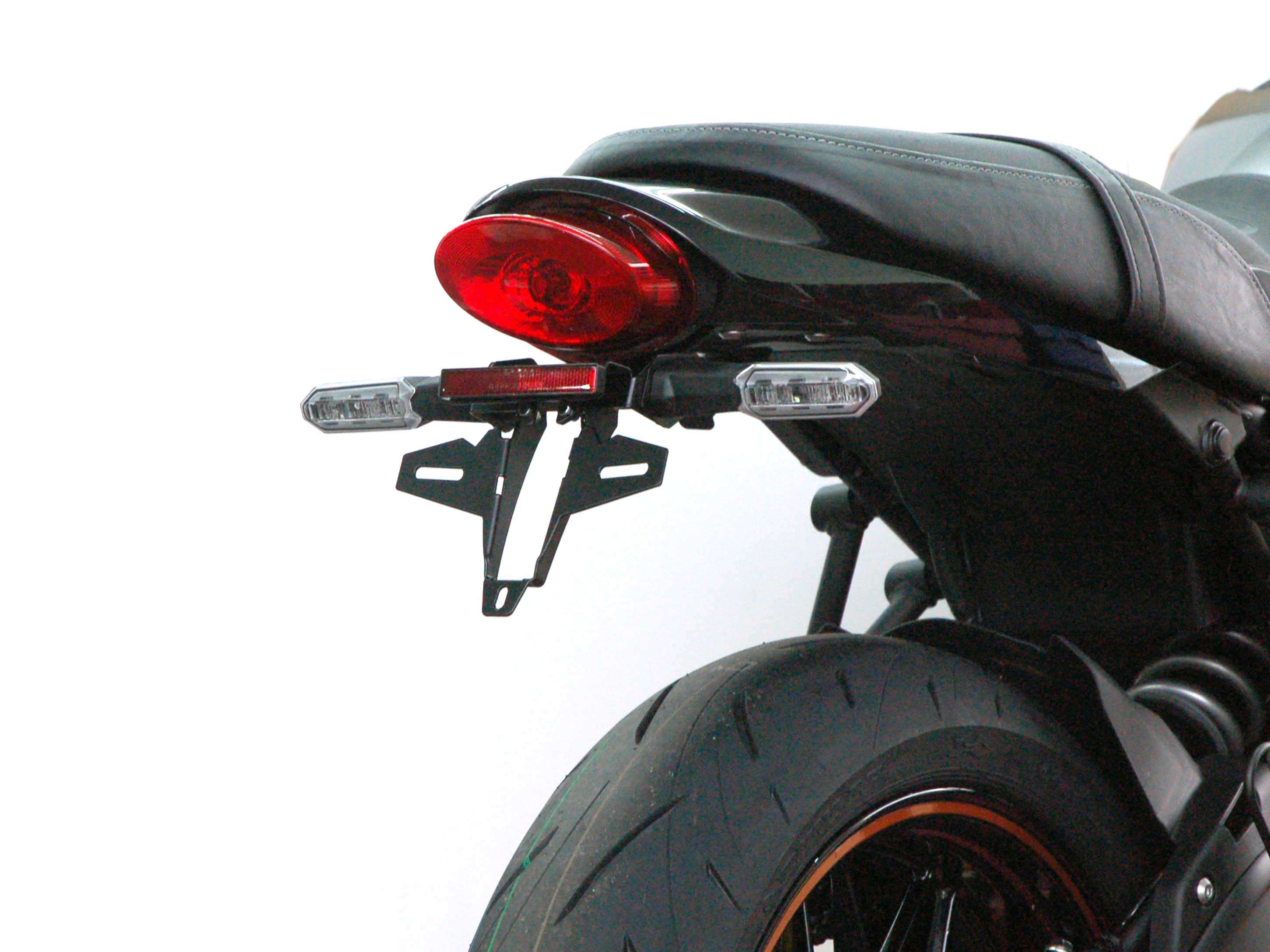 Portatarga IQ5 per Kawasaki Z650 RS (2022-2026) Portatarga IQ5 per Kawasaki Z650 RS (2022-2026) (OB)