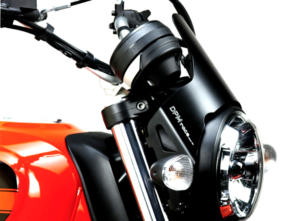 Mascherina frontale luce scura per Ducati Scrambler Sixty2 400 (2016-2019) Mascherina frontale luce scura per Ducati Scrambler Sixty2 400 (2016-2019)