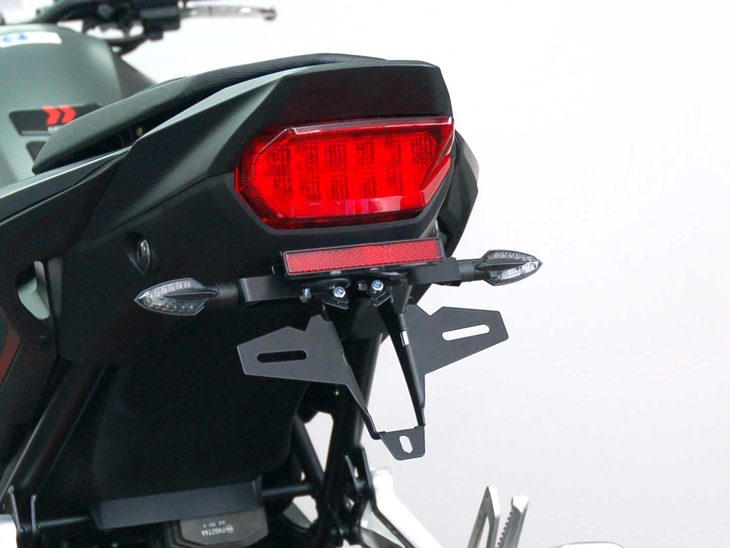 Portatarga IQ5 per Honda CB750 Hornet (2023-2026) per ZB