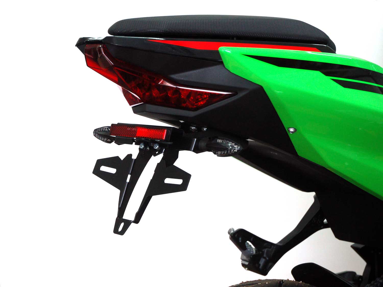 Portatarga IQ5 per Kawasaki Ninja 400 | 250 | Z400 (ZB) Portatarga IQ5 per Kawasaki Ninja 400 | 250 | Z400 (ZB)