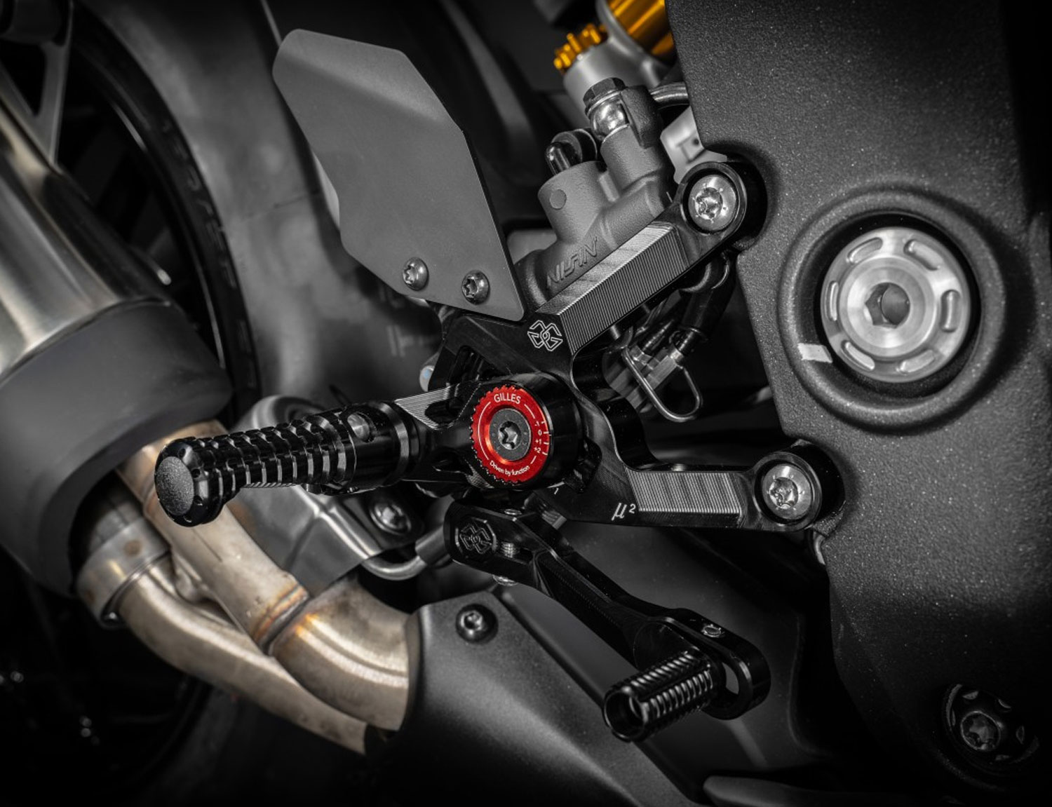 Sistema di pedane MUE2-T01 per Triumph Speed Triple 1200 RR | RS (2022-2026)