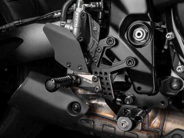 嵐 CS Racing Exhaust GSXR 1000 Reposapiés Trasero Para Suzuki