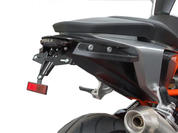Porte plaque d'immatriculation IQ1 pour KTM 690 DUKE (2012-2019) Feu arrière ovale