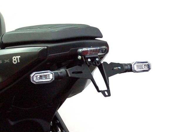 Portatarga IQ1 per Suzuki GSX-8T | GSX-8TT (2025-2026) con luce posteriore